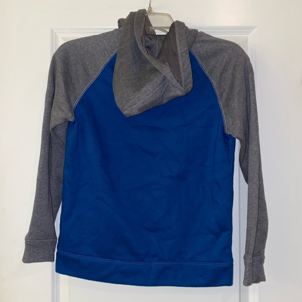 Boys 10/12 Tek Gear Sweatshirt - Picture 2 of 3